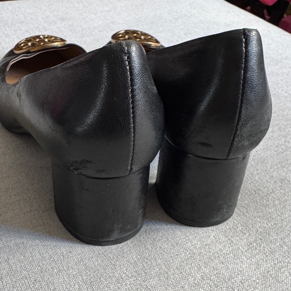 Tory Burch Black Heels with Gold Logo size 9 - Picture 4 of 5